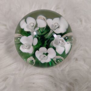 VTG 1979 Maude & Bob St Clair Floral Paper Weight